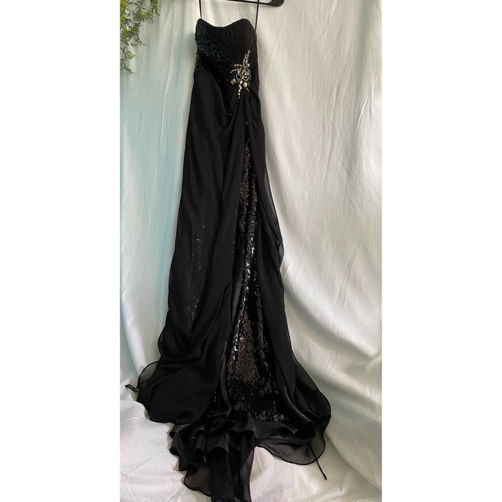 ✨🖤Chicas Formal/Prom Sequined Gown✨🖤